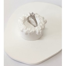 Δαχτυλίδι λευκόχρυσο 14Κ μονόπετρο με ζιργκόν (RI562)